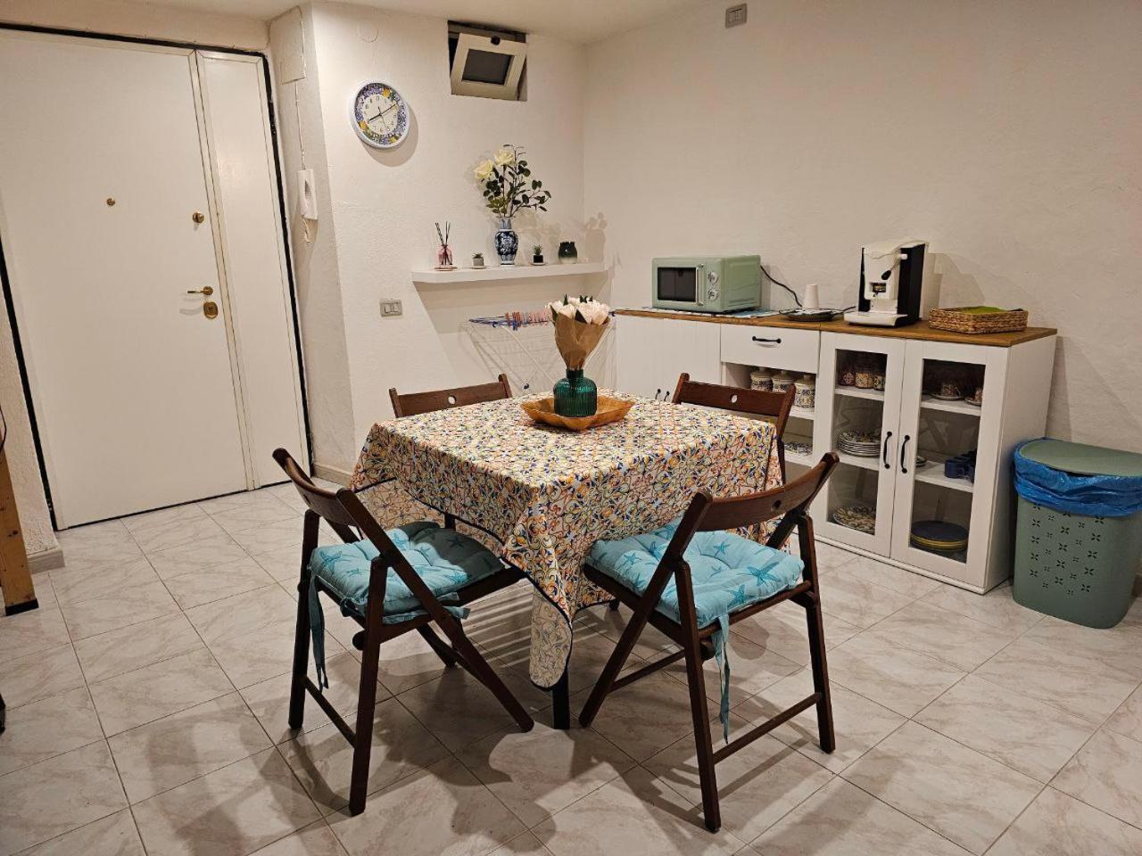 La Maison Bouganville Salerno Luaran gambar